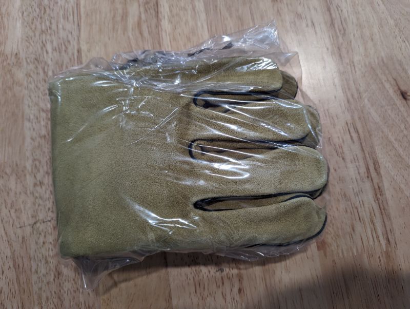Photo 5 of Lincoln Electric Heavy Duty MIG/Stick Welding Gloves | Heat Resistant & Durabilty | Large | K4082-L Large