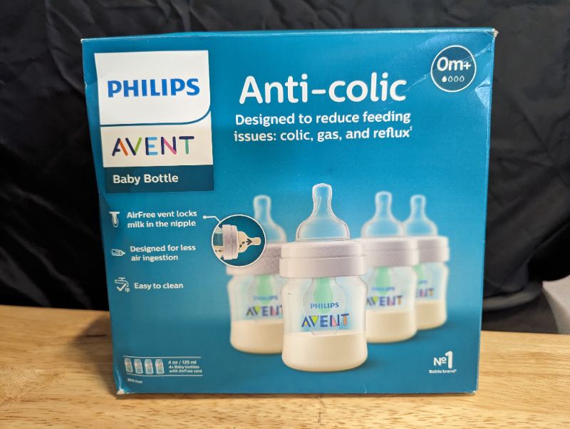 Photo 3 of Philips Avent Anti-Colic Baby Bottles with AirFree Vent, 4oz, 4pk, Clear, SCY701/04 Clear 4 Pack 4oz Bottle