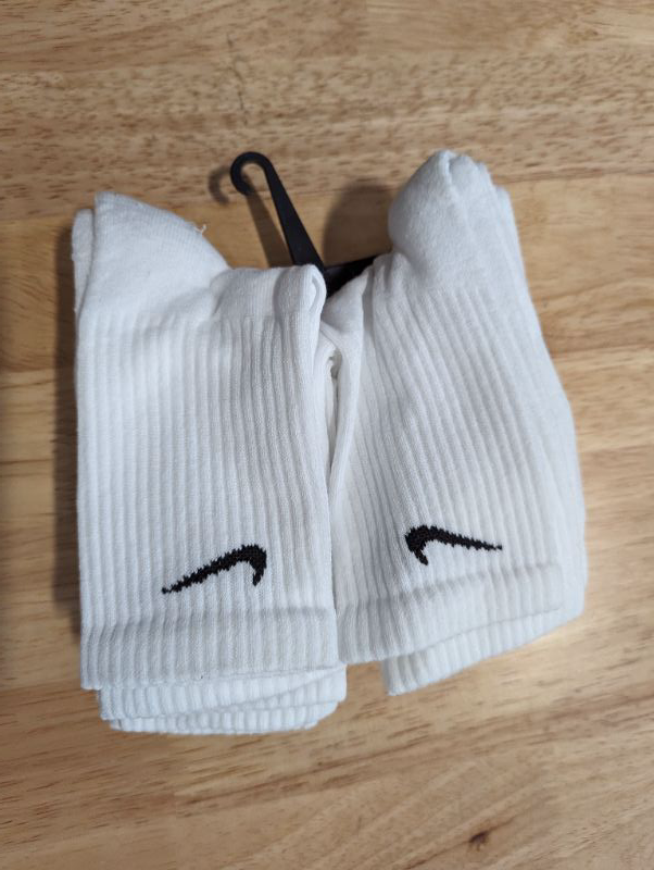 Photo 2 of Nike Men/'s Performance Cotton Cushioned Crew Socks, 6 Pair Medium (size unknow) (White) Six Pack
