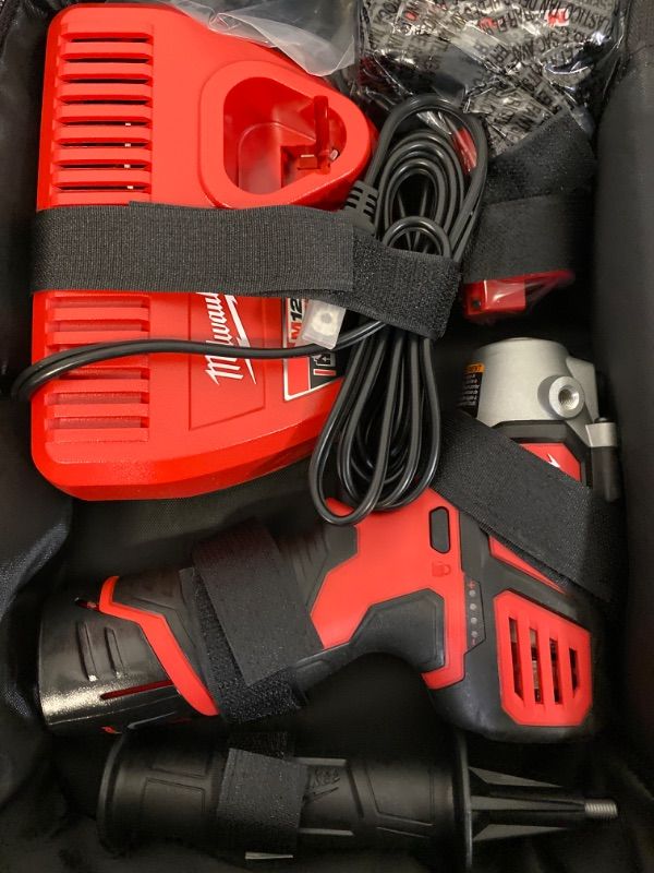 Photo 2 of Milwaukee 2438-22 M12 Variable Speed Polisher/Sander – Cp/Cp Kit
