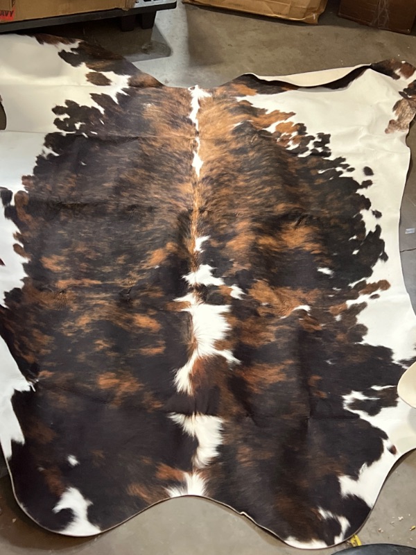 Photo 1 of MeshNew Tricolor Brazilian Cowhide Rug Tri Cow Hide Skin Leather Area Rug Exotic
