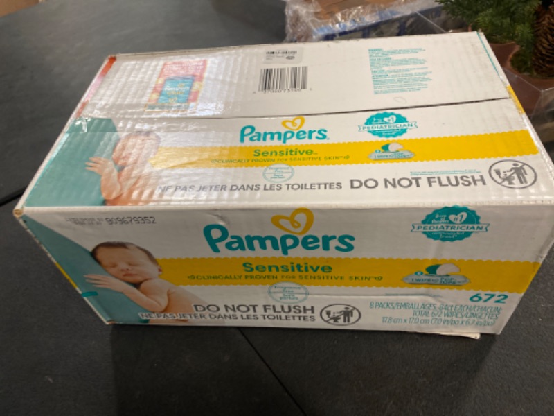 Photo 2 of Pampers Sensitive Perfume Free Baby Wipes - 672ct