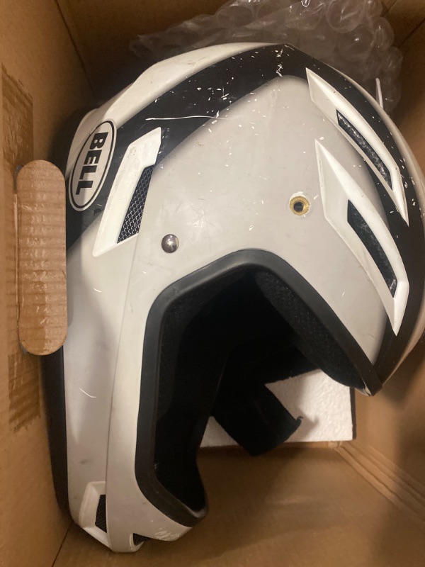 Photo 2 of Bell Sanction Adult Full Face Bike Helmet -size L