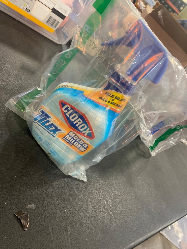 Photo 1 of Clorox Tilex Mold and Mildew 32oz