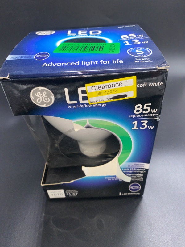 Photo 2 of GE LED Light Bulb 85W 1.0 CT