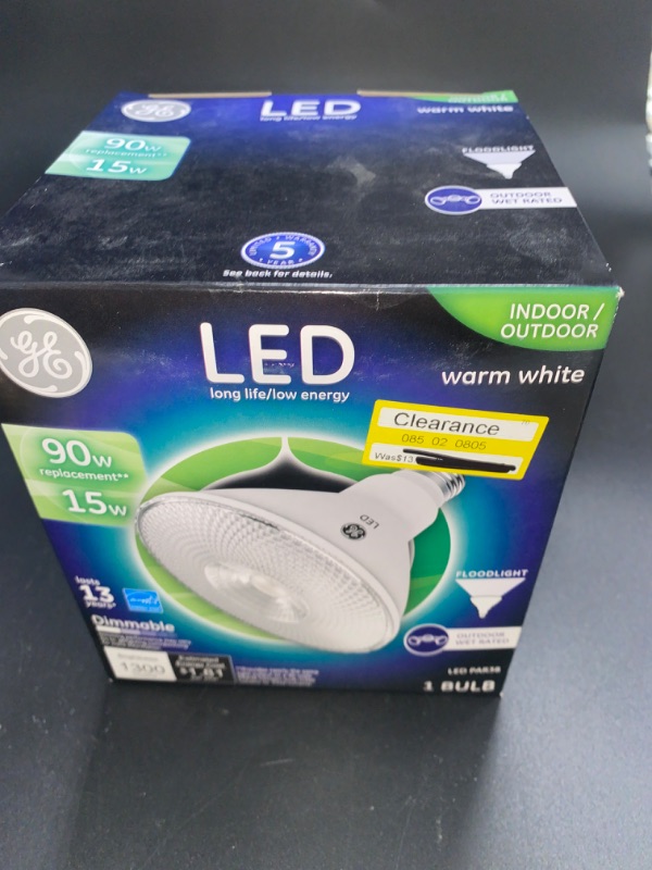 Photo 2 of GE PAR38 E26 (Medium) LED Bulb Bright White 90 Watt Equivalence 1 Pk