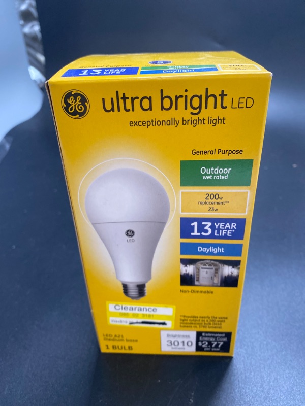 Photo 2 of GE 93128934 LED Bulb Ultra Bright A21 E26 (Medium) Daylight 200 Watt Equivalence Frosted