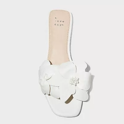 Photo 1 of SIZE 8.5 Women's Alyssa Floral Slide Sandals - A New Day White 8.5