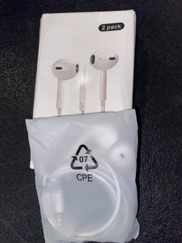 Photo 2 of 2 Pack Wired iPhone Earbuds/Wired Headphones with 3.5mm Wired Earphones[MFi Certified] with Microphone Volume Control Compatible for iPhone,iPad,iPod,Computer,MP3/4,Android Most 3.5mm Audio Devices
