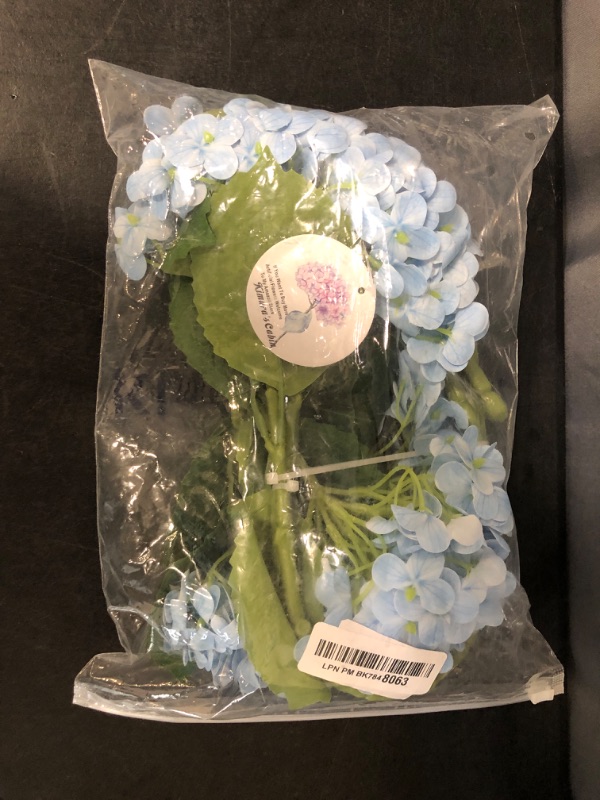 Photo 3 of Kimura's Cabin 2Bouquets Artificial Silk Hydrangea Flower 10 Heads Hydrangea Flowers Bouquet Home Wedding Party Decoration (Sky Blue)