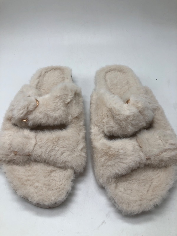 Photo 2 of ***SIZE 7*** FITORY Womens Open Toe Slipper with Cozy Lining,Faux Rabbit Fur Cork Slide Sandals