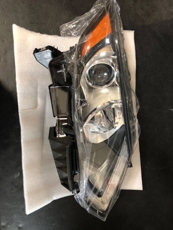 Photo 2 of Headlights Fit for 2017 2018 2019 Nissan Rogue Sport, Black Headlamp Assembly Replacement (Right Passenger Side)