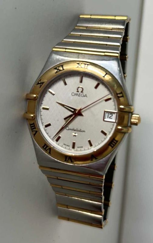 Photo 9 of OMEGA CONSTELLATION MENS WATCH (NOT AUTHENTICATED)