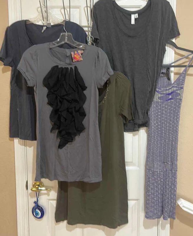 Photo 1 of WOMENSWEAR 5 PC ASSORTMENT MISSES SIZE S M ( 1 TEE SIZE L)