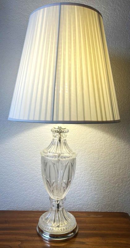 Photo 7 of 2 VINTAGE TABLE LAMPS H32”