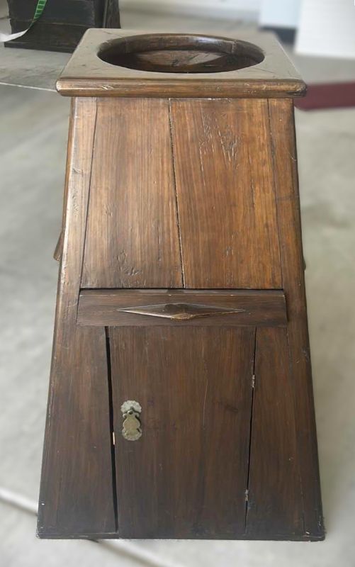 Photo 1 of RARE ANTIQUE CHINESE WOODEN BABY WARMER 2‘ x 2‘ x 3‘
