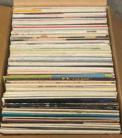 Photo 1 of BOX OF VINYL RECORDS - CLASSICAL AND OLDIES