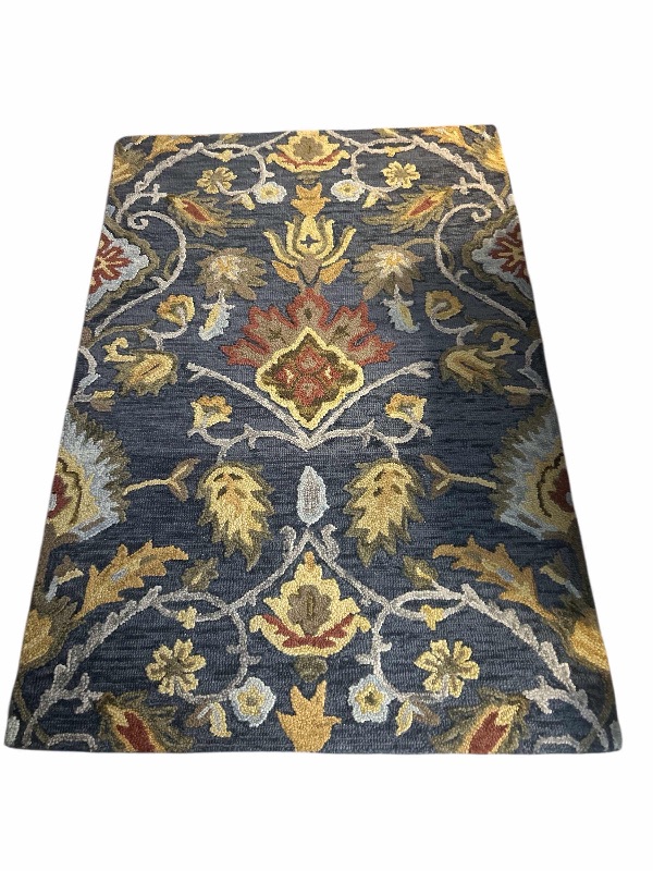 Photo 1 of SAFAVIEH BLOSSOM NAVY MULTI COLOR RUG 4’ x 6’