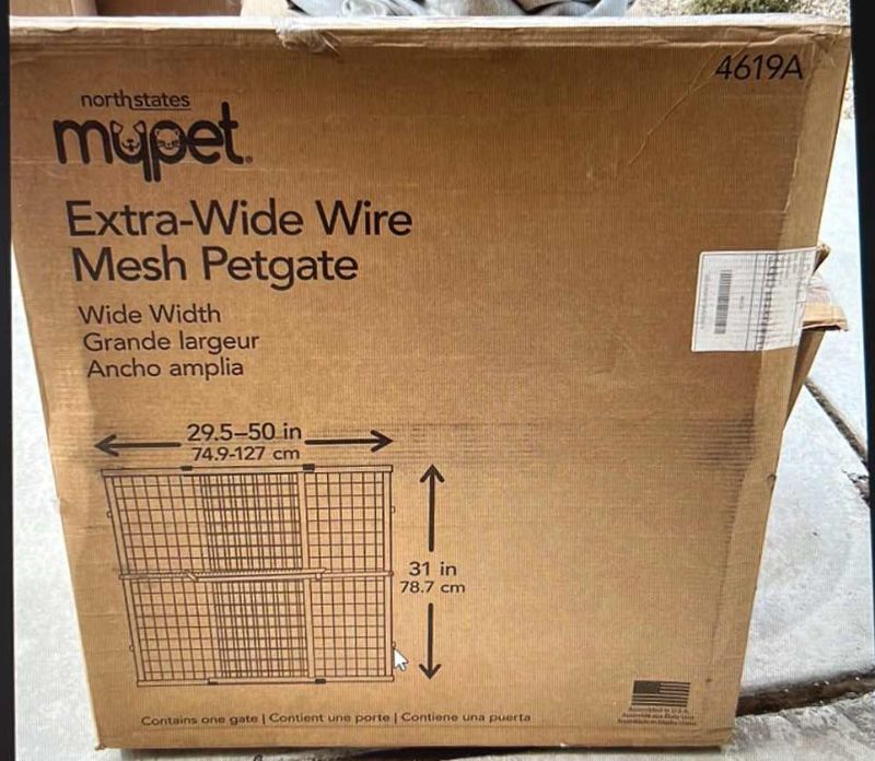 Photo 2 of NIB MYPET EXTRA-WIDE WIRE MESH PETGATE H31"