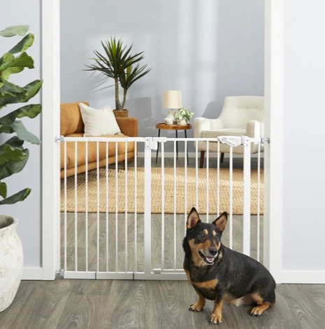 Photo 1 of NIB FRISCO BY CHEWY EXTRA WIDE WHITE PET GATE. SKU #186824