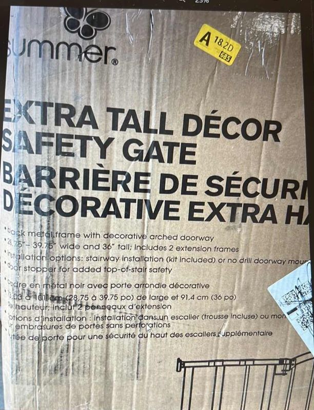 Photo 2 of NIB EXTRA TALL DECOR METAL FRAME W ARCHED DOORWAY SAFETY GATE