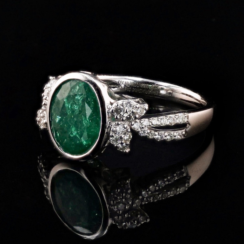 Photo 2 of 3.12ct Emerald and 0.38ctw Diamond 18K White Gold Ring W. MSRP Appraisal (Approx. Size 6-7)  RN033409
