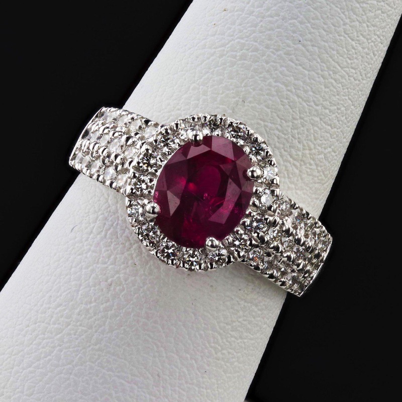 Photo 1 of 2.14ct Purple Sapphire and 0.71ctw Diamond Platinum Ring W. MSRP Appraisal (Approx Size 6-7). RN031431