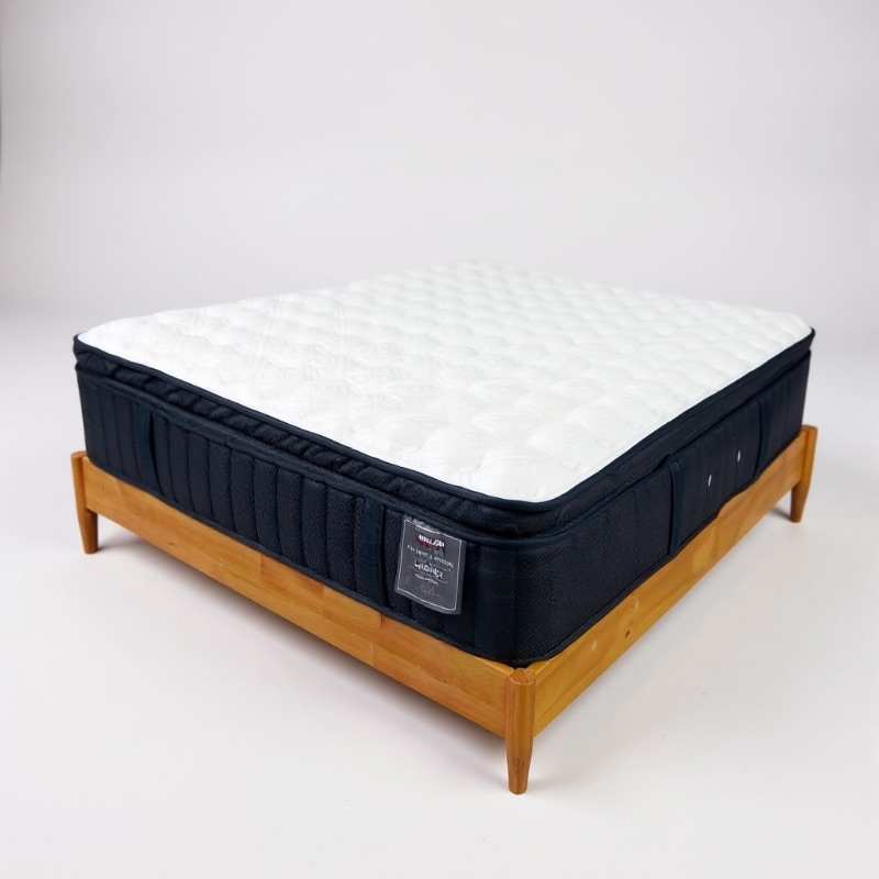 Photo 1 of NEW KING STEARNS & FOSTER LAKERIDGE WHITE PILLOW TOP MATTRESS
