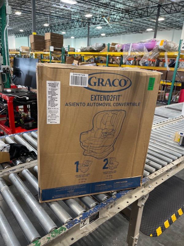 Photo 4 of ***ITEM IS NEW,ONLY THE BOX IS DAMAGED***
Graco Extend2Fit Convertible Baby Car Seat, Rear and Forward Facing, Adjustable Extension Panel for Extra Legroom, Gotham