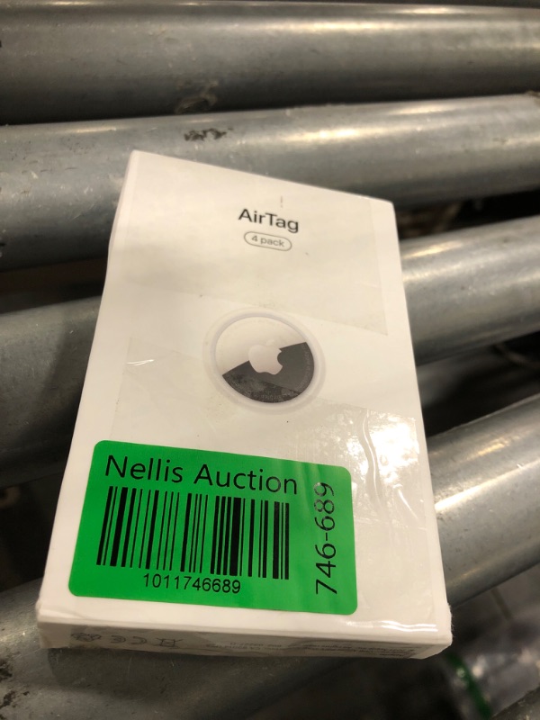 Photo 3 of ***2 PIECES MISSING*** Apple AirTag, 4-pack 