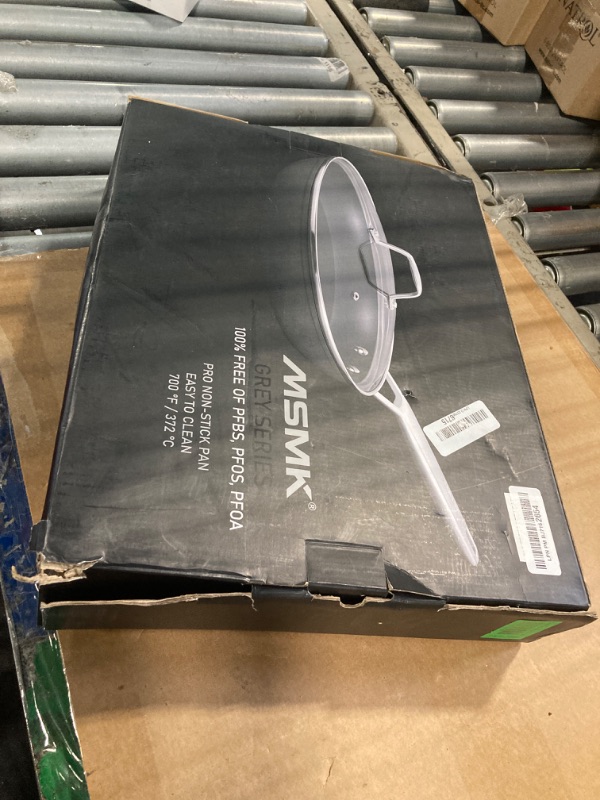 Photo 1 of ***CHECK DAMAGE IN REAL IMAGE***
Frying Pan with lid