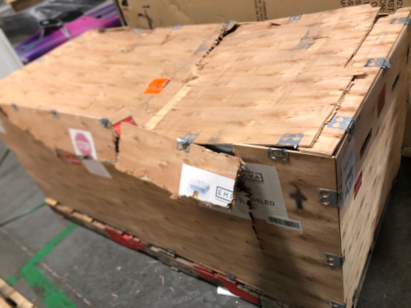 Photo 5 of ****ABOUT 6 x 3 x 3 FT PALLET, WILL REQUIRE PICKUP TRUCK OR MORE TO LOAD OUT**** Empava 67 in. Whirlpool Rectangular Bathtub - EMPV-67JT408LED