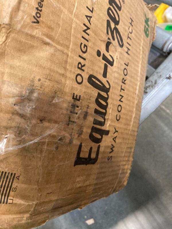 Photo 1 of ***PARTIAL SET*** Equal-i-zer 4-point Sway Control Hitch, 90-00-0600, 6,000 Lbs Trailer Weight Rating, 600 Lbs Tongue Weight Rating, Weight Distribution Kit Includes Standard Hitch Shank, Ball NOT Included 600/6,000 lb. Rating Without a Hitch Ball
***PART