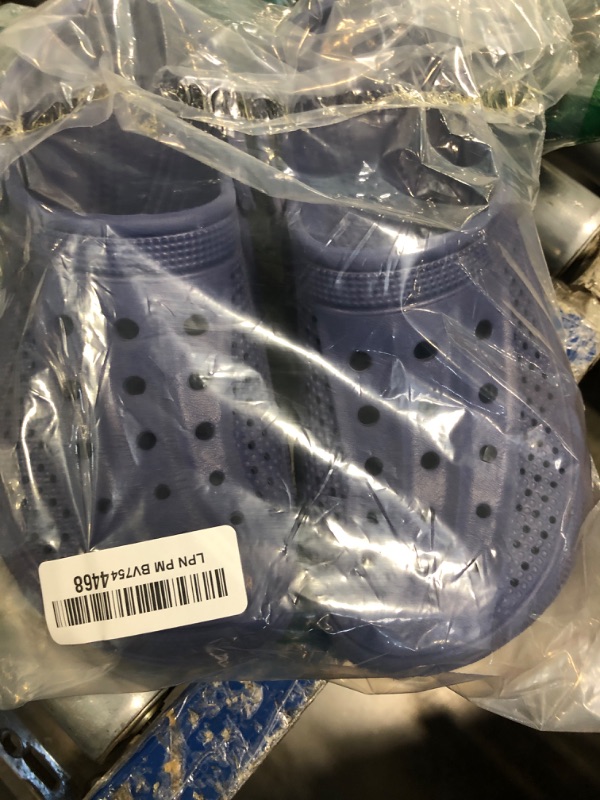 Photo 2 of ****USED**ONE OF THE STRAPS IS BROKEN ON THE SHOE*** Beslip Womens Mens Garden Clogs Shoes with Arch Support Unisex Comfort Slip-on Sandals 8.5 Women/7 Men Navy Blue