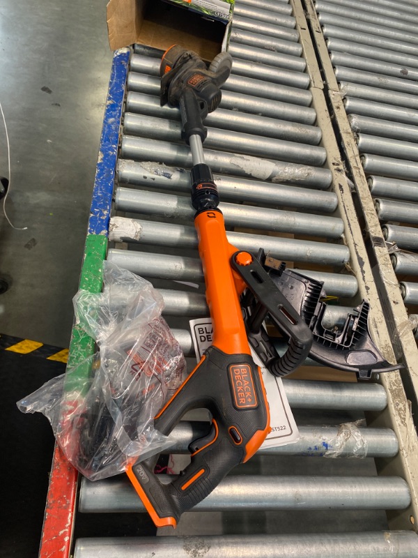 Photo 3 of ****USED***FOR PARTS ONLY**SOLD AS IS ***ALL SALES ARE FINAL**NO RETURNS*** BLACK+DECKER 20V MAX String Trimmer