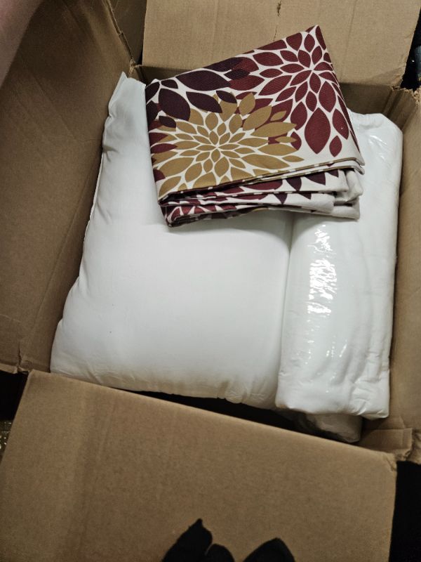 Photo 3 of **USED***
 18 x 18 Pillow Inserts - Pack of 4 Outdoor Water Resistant Throw Pillow Inserts Hypoallergenic Square Decorative Couch Sham Cushion Stuffer - 18 Inches 18" x 18"(Pack of 4) White