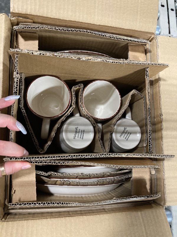 Photo 1 of ***one mug broken*** Pfaltzgraff Sadie (Pack of 15) Dinnerware Set, Cream