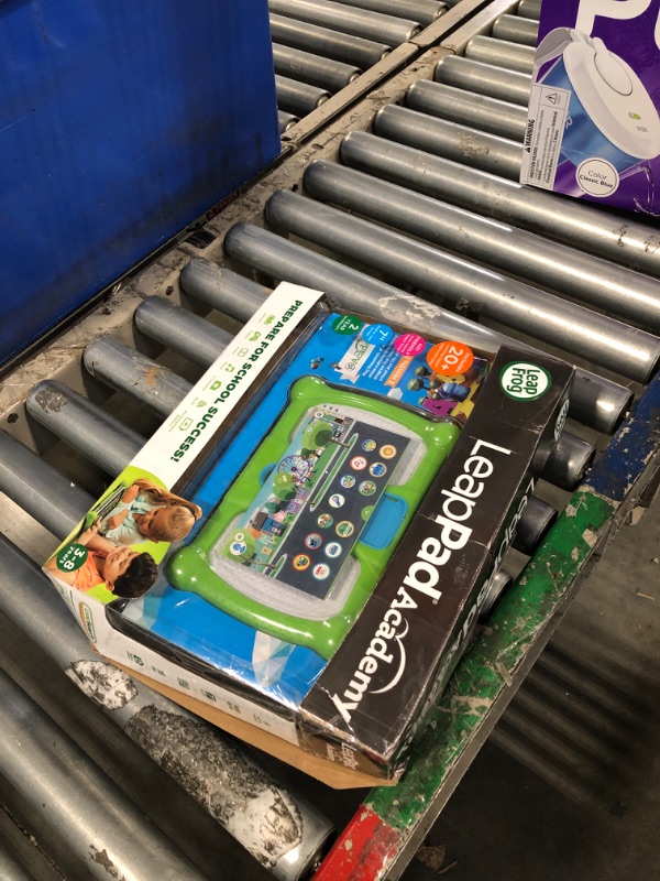 Photo 2 of ** MISSING CHARGER**
Leapfrog LeapPad Academy Kids Learning Tablet Green