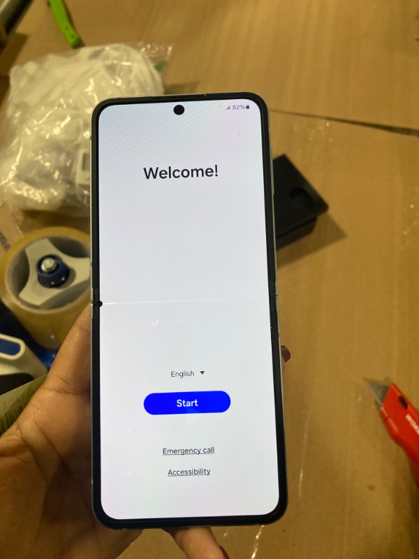 Photo 2 of ***DAMAGED, UPPER TOUCH SCREEN DOESN'T WORK***
SAMSUNG Galaxy Z Flip 6 AI Cell Phone, 512GB Unlocked Android Smartphone, FlexCam, Photo Assist, Camcorder Mode, Live Interpreter, Foldable Design, 2024, US 1 Yr Manufacturer Warranty, Blue