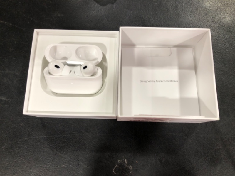 Photo 2 of Apple AirPods Pro (2nd Generation)