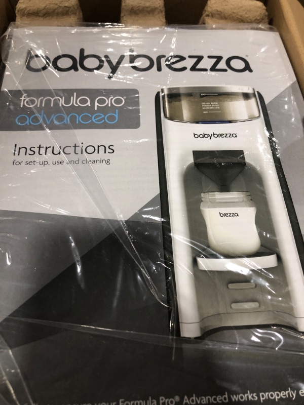 Photo 2 of Baby Brezza New and Improved Formula Pro Advanced Formula Dispenser Machine - Automatically Mix a Warm Formula Bottle Instantly - Easily Make Bottle with Automatic Powder Blending, White Base White