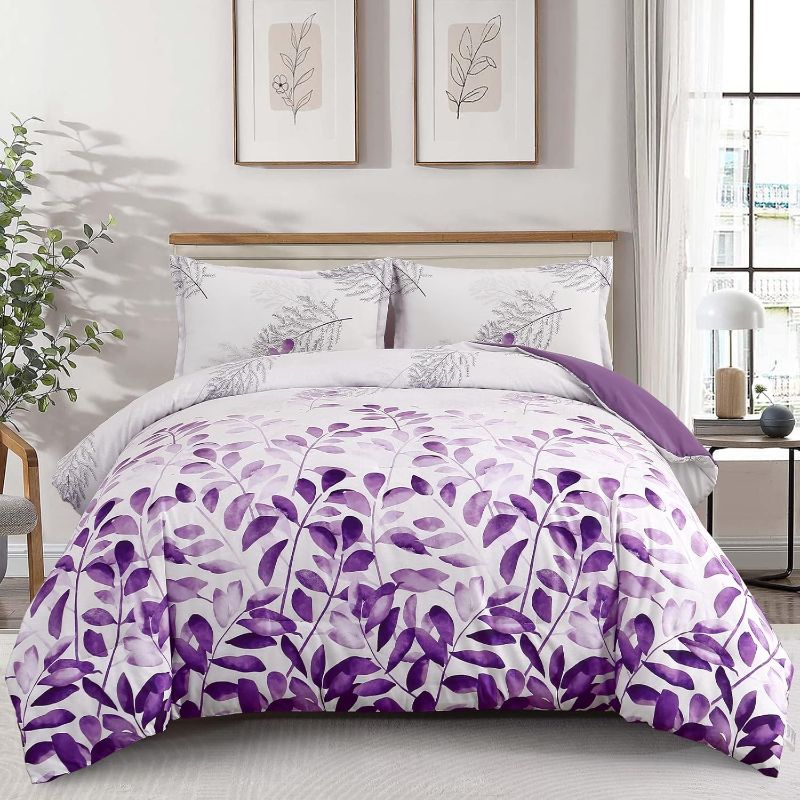 Photo 1 of  Light Purple Botanical Leaves Comforter