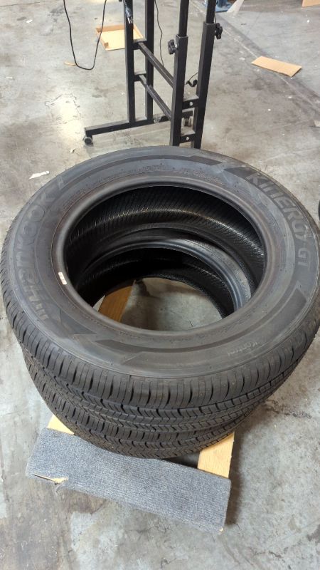 Photo 2 of Hankook Kinergy ST H735 all_ Season Radial Tire-215/60R16 95H 2Pack 