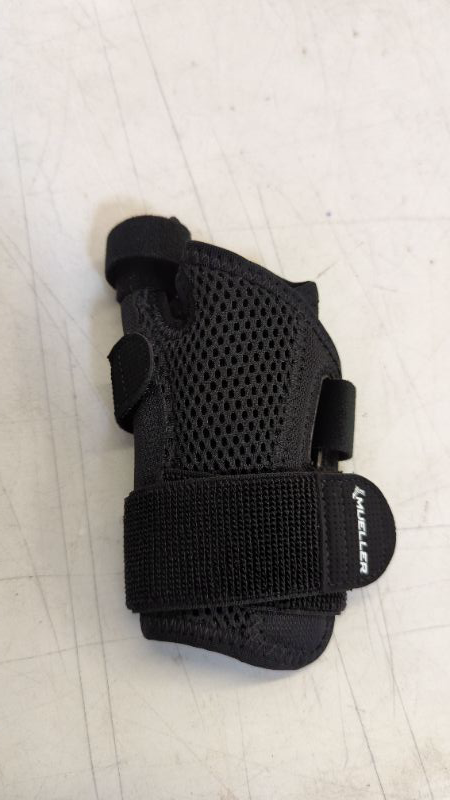 Photo 2 of Mueller Thumb Stabilizer (42717)
