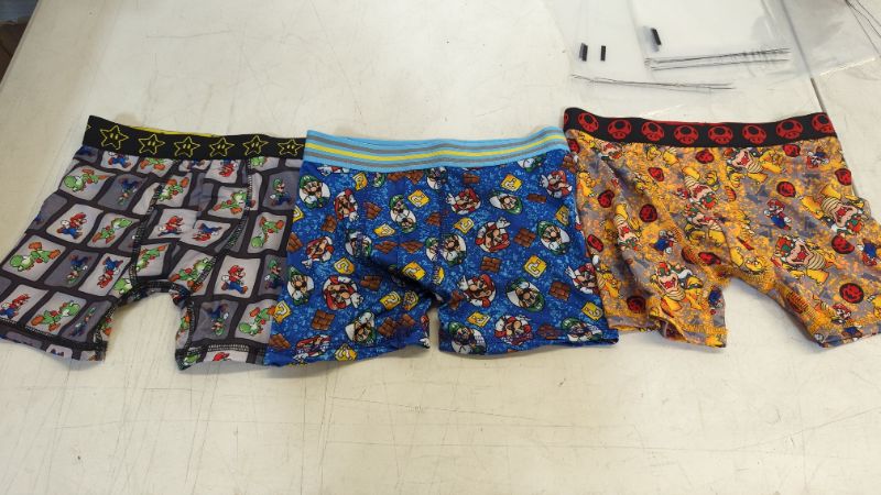 Photo 1 of Big Boys 4-pk. Altheltic Super Mario Boxers Size: Medium 