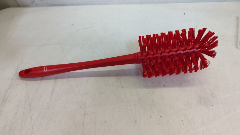 Photo 2 of Vikan Ø3.5" One-Piece Pipe Brush- Medium/Stiff, Red
