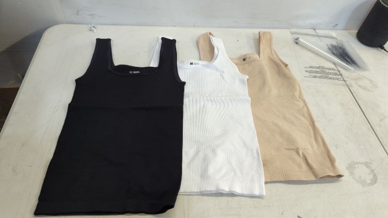 Photo 1 of 3-Pack Womens Tanktops Size M/L