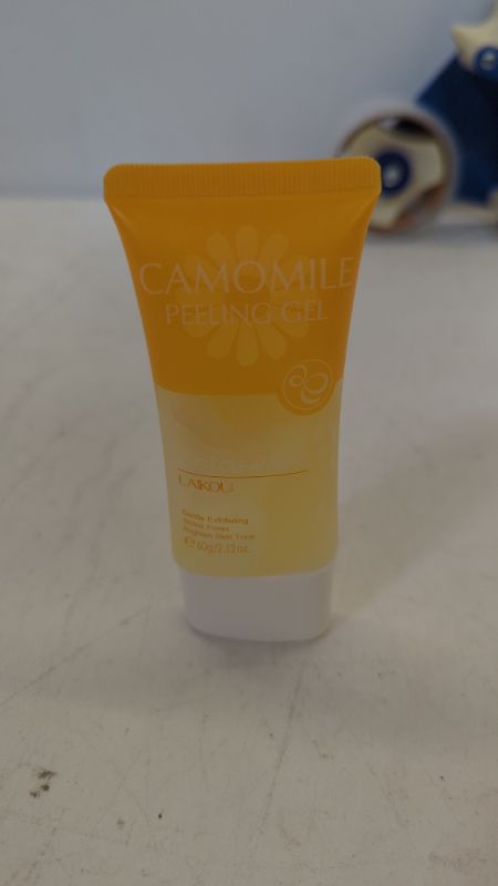 Photo 2 of BEUKING Face Camomile Peeling Gel Deep Cleansing Moisturizing Smoothing Gentle Exfoliating Remove Dirt Tighten Pores Improving Face Skin
