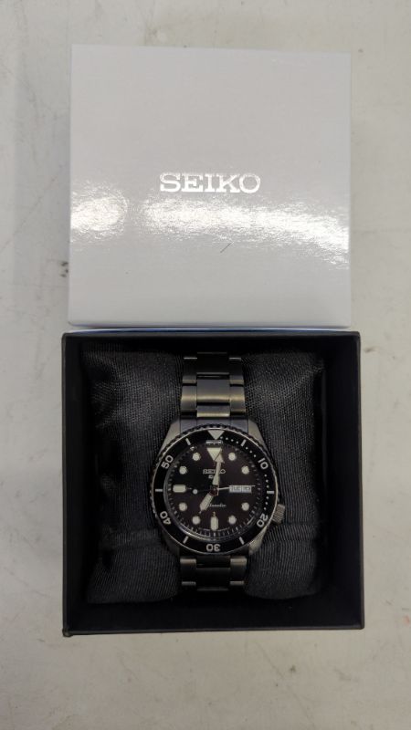 Photo 1 of Seiko 4R36-07G0 Sports Men's Watch Silver-Tone 42.5mm Stainless Steel