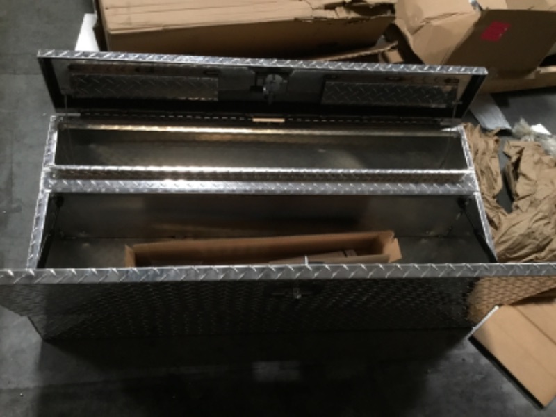 Photo 2 of Brute 80-UB30-20TD Pro Series Contractor Under Body 30" x 20" Polished Aluminum Tool Box with Top Drawer